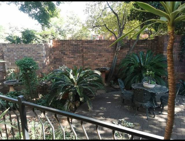 2 BEDROOM PROPERTY TO RENT IN ASHLEA GARDENS